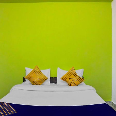Spot On Raj Hotel Vip Near Worlds Of Wonder Kālkāji Devi Esterno foto