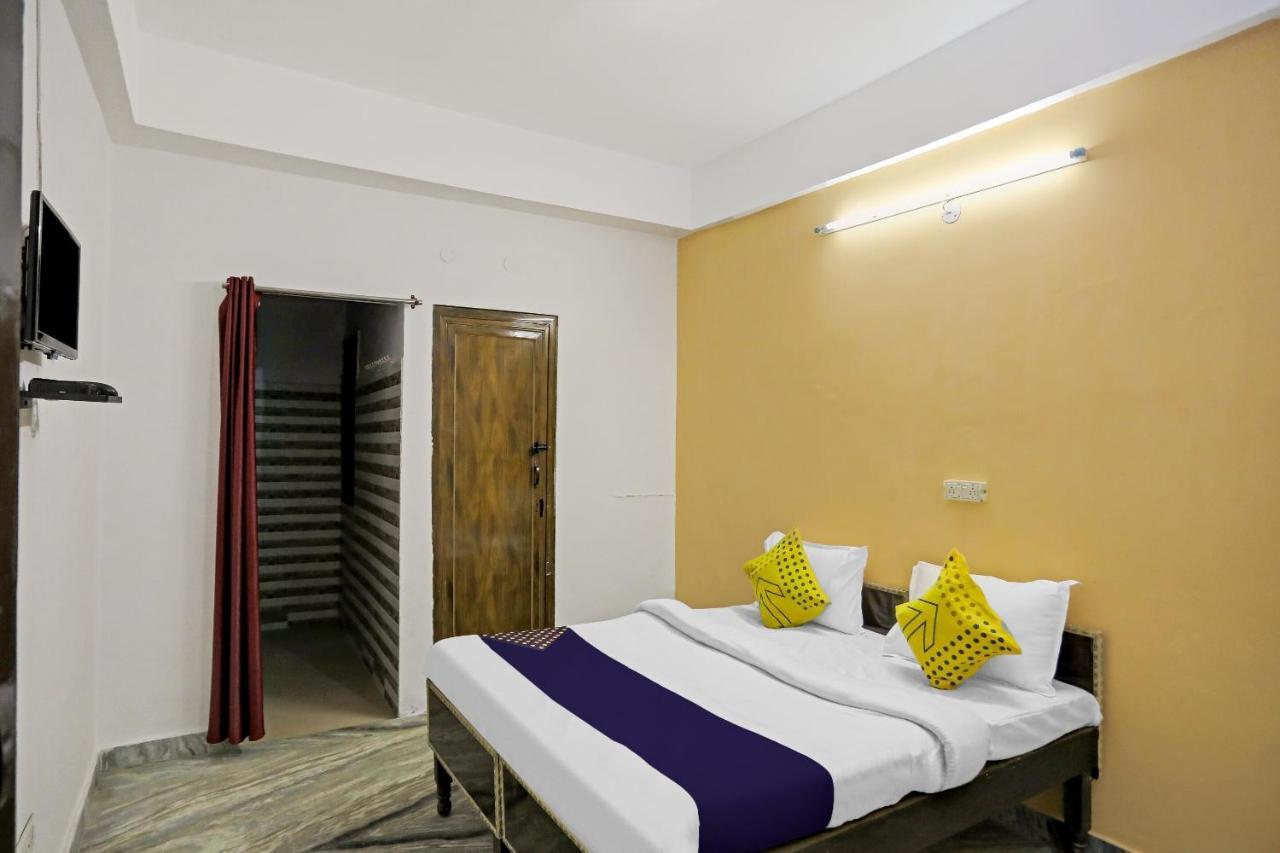 Spot On Raj Hotel Vip Near Worlds Of Wonder Kālkāji Devi Esterno foto