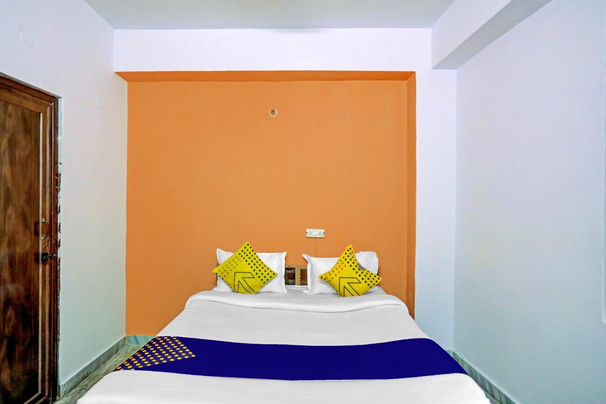 Spot On Raj Hotel Vip Near Worlds Of Wonder Kālkāji Devi Esterno foto